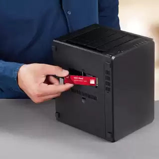 Western Digital WDS100T1R0C internal solid state drive 1 TB M.2 PCI Express NVMe