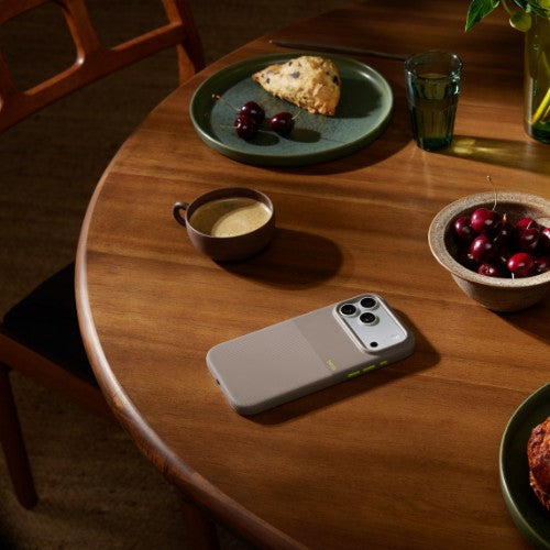 Beats by Dr. Dre Beats iPhone 17 Pro Max Rugged Case with MagSafe and Camera Control – Alpine Grey