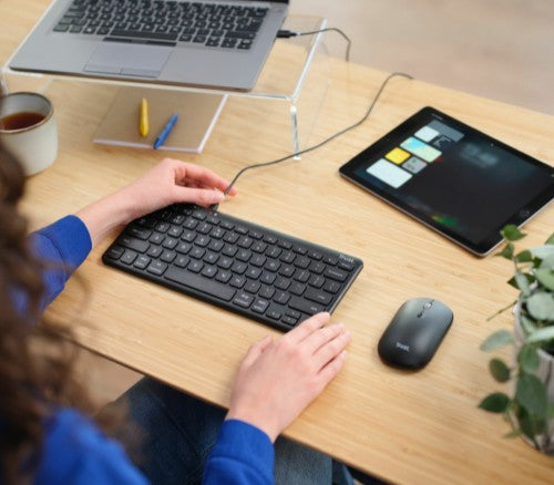 Trust Lyra keyboard USB + RF Wireless + Bluetooth QWERTY UK English Black