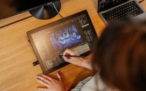 Wacom DTK168K0B graphic tablet Black 345 x 215 mm USB