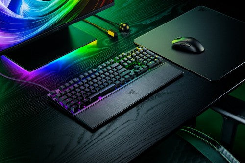 Razer Huntsman V3 Pro keyboard Gaming USB QWERTY UK International Black