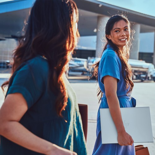 HP ZBook Firefly G11 Intel Core Ultra 7 155H Mobile workstation 35.6 cm (14") WUXGA 16 GB DDR5-SDRAM 512 GB SSD NVIDIA RTX A500 Wi-Fi 6E (802.11ax) Windows 11 Pro AI PC, AI Workstation Silver