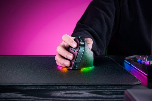 Razer Pro Click V2 Vertical mouse Universal Right-hand RF Wireless + Bluetooth + USB Type-C Optical 30000 DPI