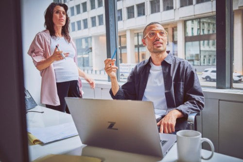 HP ZBook Firefly 14 G8 Intel® Core™ i5 i5-1135G7 Mobile workstation 35.6 cm (14") Full HD 8 GB DDR4-SDRAM 256 GB SSD Wi-Fi 6 (802.11ax) Windows 11 Pro Grey