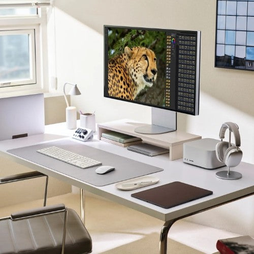 LG 32U990A-S computer monitor 81.3 cm (32") 6144 x 3456 pixels 6K Ultra HD LCD Grey
