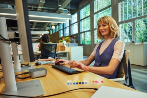 HP 725 Multi-Device Rechargeable Wireless Keyboard