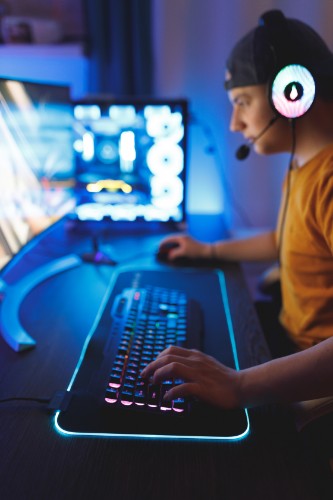 SureFire Silent Flight RGB-680 Gaming mouse pad Black