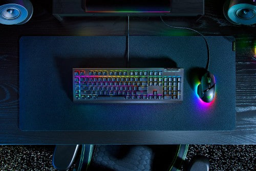 Razer BlackWidow V4 X keyboard USB QWERTY UK International Black