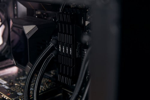 Kingston Technology FURY 32GB 3600MT/s DDR4 CL18 DIMM Renegade Black