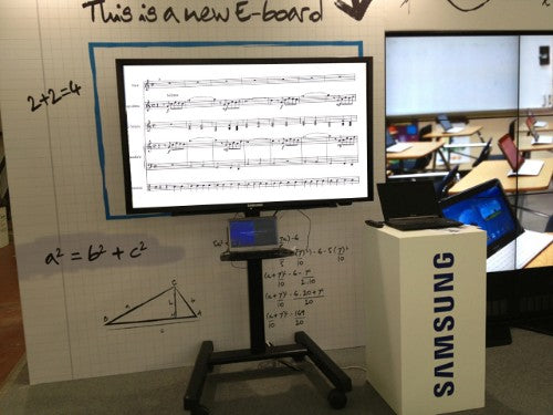 Chief PFCUB TV mount/stand 2.08 m (82") Black